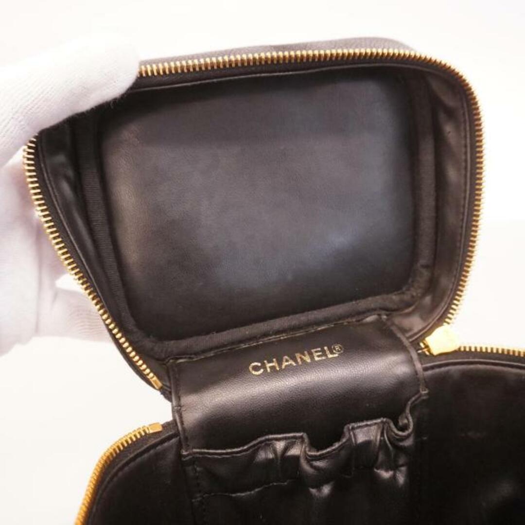 CHANEL(シャネル)の【4ia0510】シャネル バニティバッグ/キャビアスキン/ブラック/ゴールド金具 【中古】 レディース レディースのバッグ(その他)の商品写真