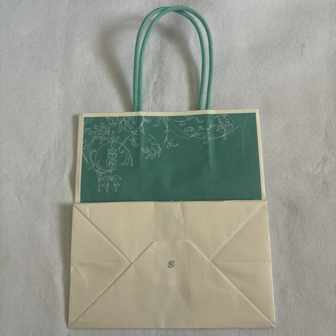 アトリエ　ウカイ　ukai ショッパー　紙袋　袋　お菓子 レディースのバッグ(ショップ袋)の商品写真