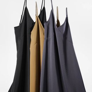 ユニクロ(UNIQLO)のユニクロ　キャミソールワンピース(ロングワンピース/マキシワンピース)