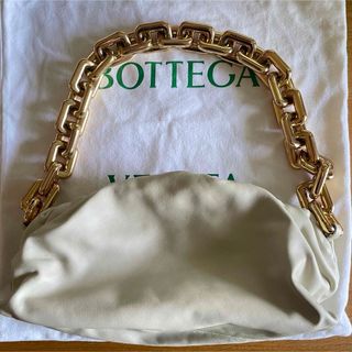 BOTTEGA VENETA CHAIN POUCH アイボリー