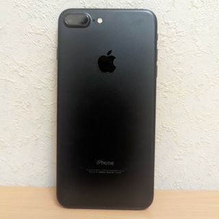 アイフォーン(iPhone)のジャンク 超美品 au iPhone 7 plus ブラック 32GB(スマートフォン本体)