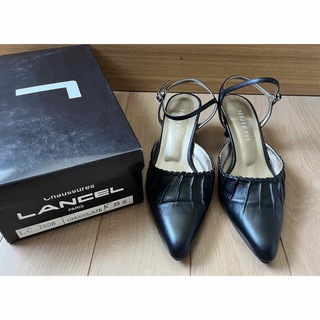 ランセル(LANCEL)の美品　LANCEL  ヒール サンダル　23、５センチ　ブラック　ミュール(サンダル)