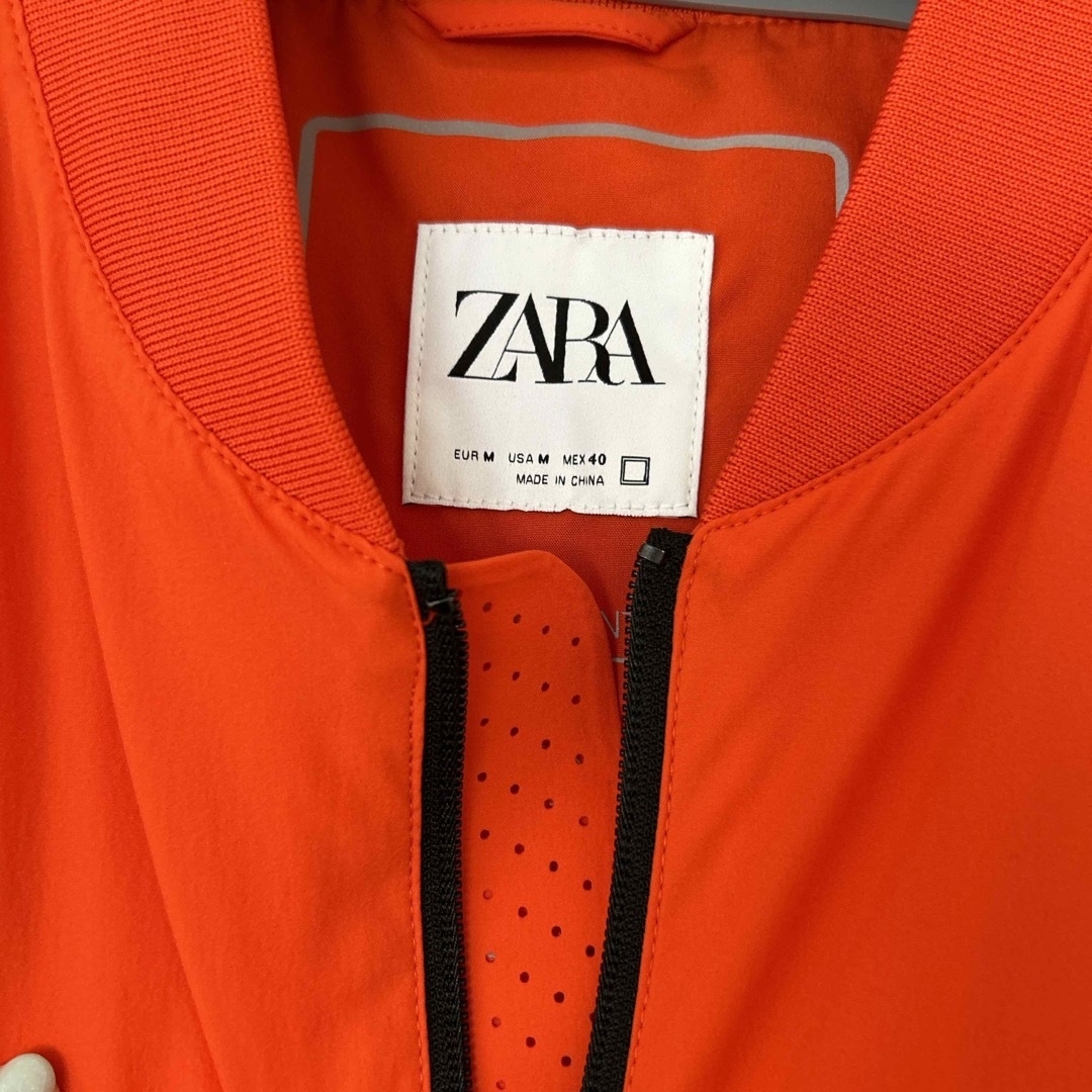 ZARA(ザラ)のZARA ボンバージャケット　M メンズのジャケット/アウター(ナイロンジャケット)の商品写真
