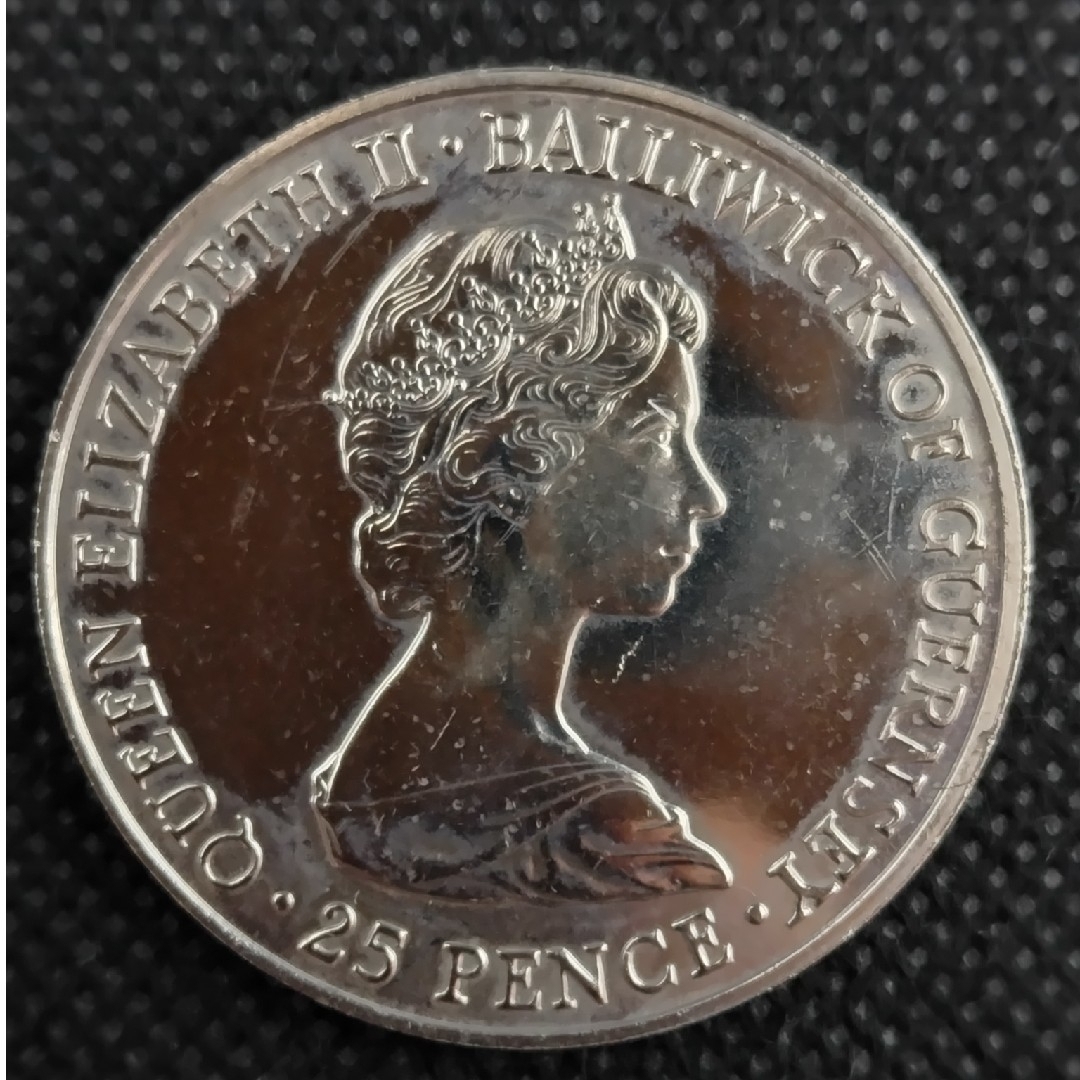 エリザベス　大型コイン　その7 エンタメ/ホビーの美術品/アンティーク(貨幣)の商品写真