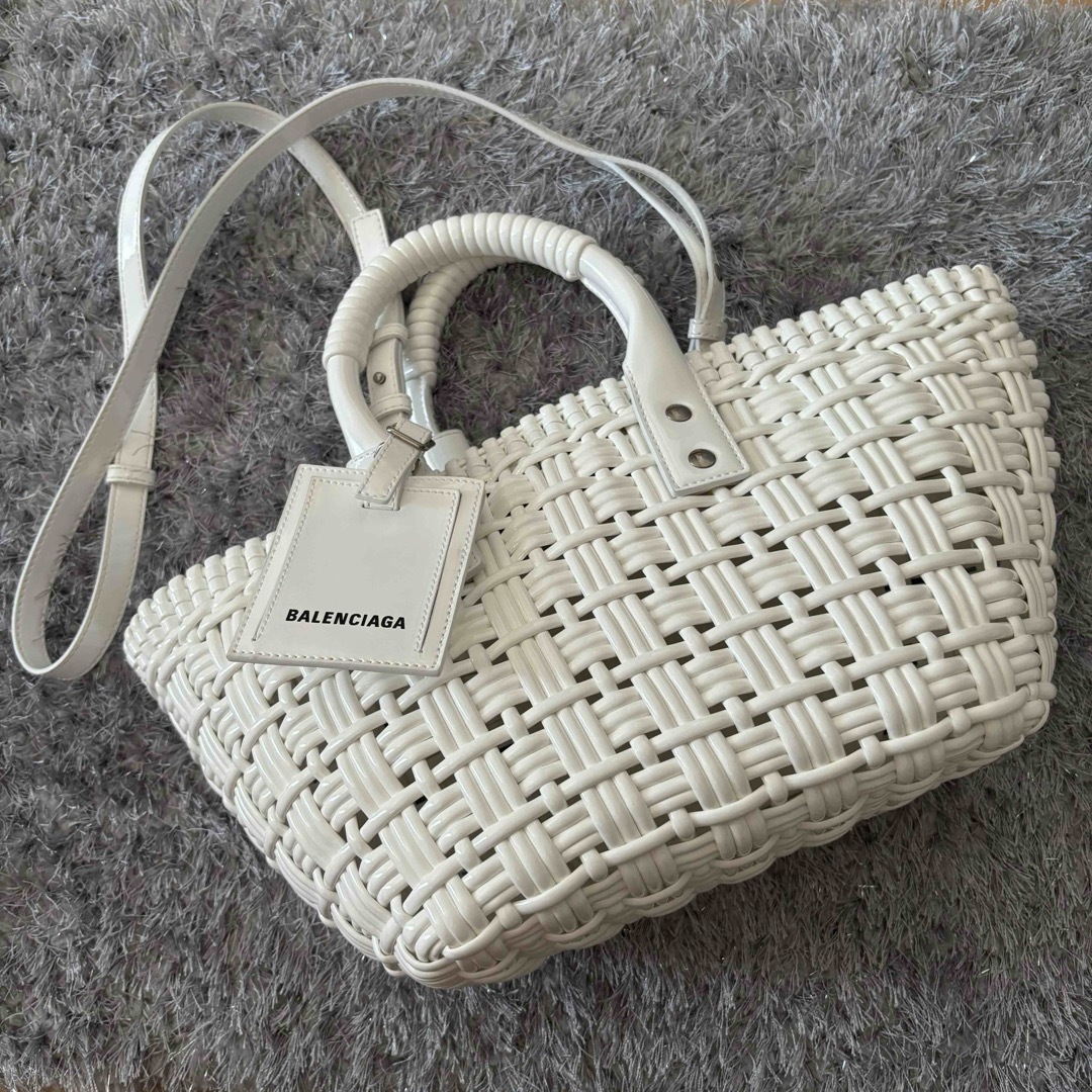 BALENCIAGA バレンシアガ BISTRO XS ホワイト BALENCIAGA バレンシアガ BISTRO XS ホワイト