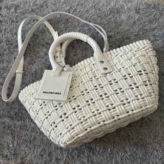 BALENCIAGA(かごバッグ/ストローバッグ)のフリマアイテム一覧 BALENCIAGA(かごバッグ/ストローバッグ)のフリマアイテム一覧