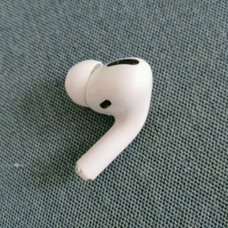 アップル(Apple)のAirPods pro 第1世代 右耳Rのみ 片耳 単品 ( A2083)エアポ(ストラップ/イヤホンジャック)