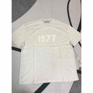 フィアオブゴッド(FEAR OF GOD)のFOG Essentials 1977 T-Shirt  S ライトグレー(Tシャツ/カットソー(半袖/袖なし))