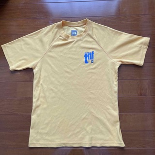 ザノースフェイス(THE NORTH FACE)のTHE NORTHFACE 半袖Tシャツ　黄色イエロー　150(Tシャツ/カットソー)