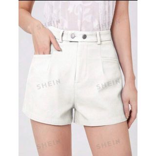 シーイン(SHEIN)の新品　ホワイト　ショートパンツ(ショートパンツ)