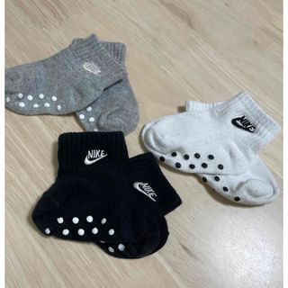 ナイキ(NIKE)の送料込み⭐︎8-12サイズ⭐︎NIKE 靴下 3足セット(靴下/タイツ)