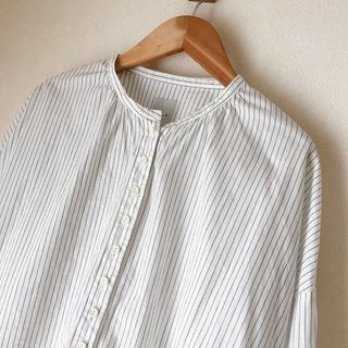 ネストローブ(nest Robe)の休日と詩マルシェブラウス　ストライプ　オオカミとフクロウ　オローネ　tandey(シャツ/ブラウス(長袖/七分))