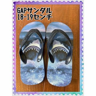 GAP - GAP ギャップ　ビーサン　ピーチサンダル　サンダル　海　プールサンダル　サメ