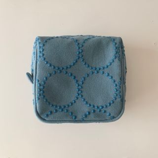 handmade⚘ふっくら刺繍ポーチ ギンガム×ミモザ ex.樋口愉美子さんの handmade⚘ふっくら刺繍ポーチ ギンガム×ミモザ ex.樋口愉美子さんの