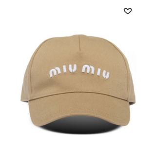 ミュウミュウ(miumiu)のmiumiu キャップ 帽子 ベージュ(キャップ)