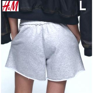 エイチアンドエム(H&M)の新品 H&M 切りっぱなし カットオフ スウェット ショートパンツ L.(ショートパンツ)