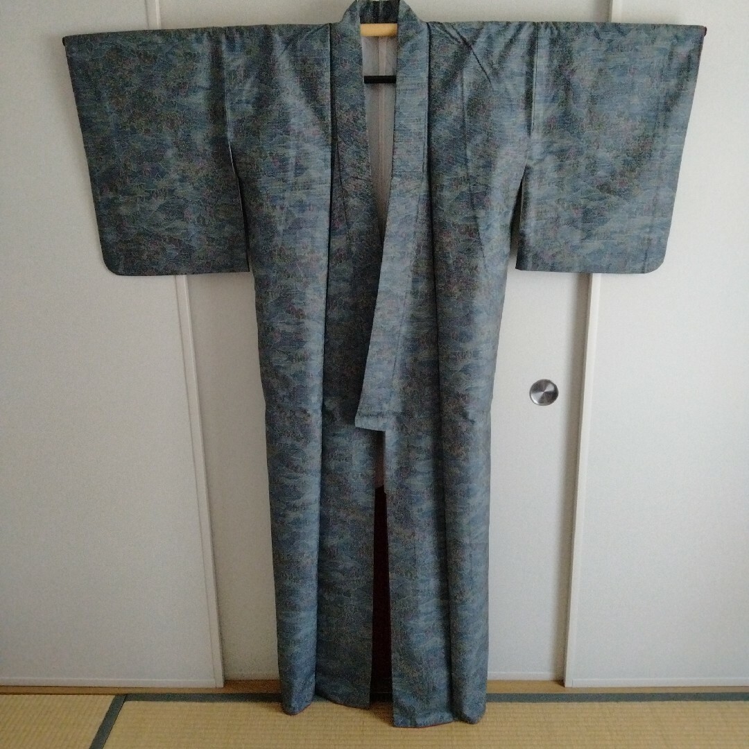 小紋　藍色　紅葉柄　レディースMサイズ レディースの水着/浴衣(着物)の商品写真
