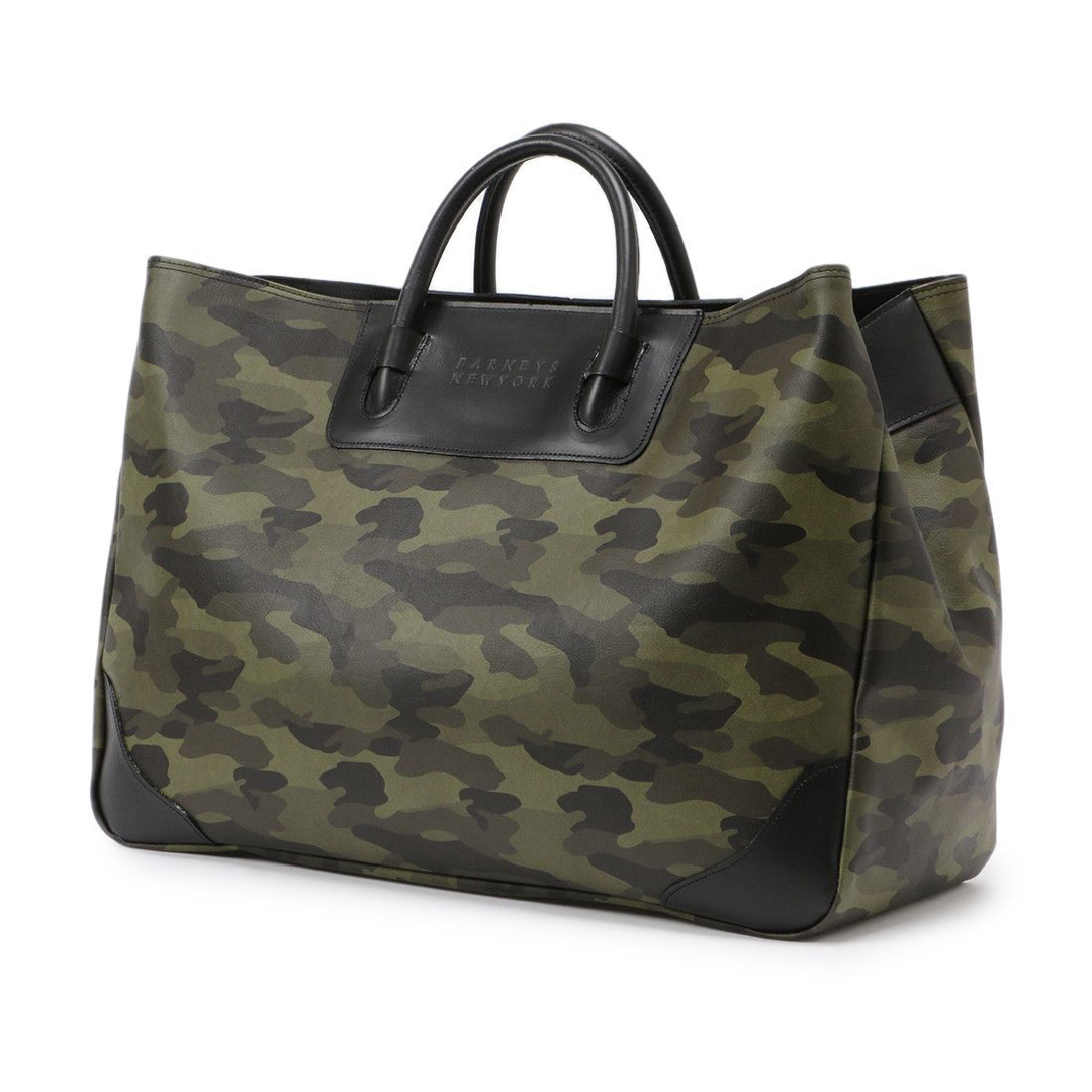 BARNEYS NEW YORK カモフラージュ柄ボストンバッグ BARNEYS NEW YORK カモフラージュ柄ボストンバッグ