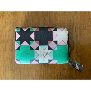 EMILIO PUCCI(財布)のフリマアイテム一覧 EMILIO PUCCI(財布)のフリマアイテム一覧