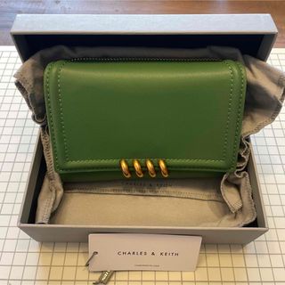 チャールズアンドキース(Charles and Keith)の【超美品】【チャールズ＆キース】ミニ財布【USED】(財布)