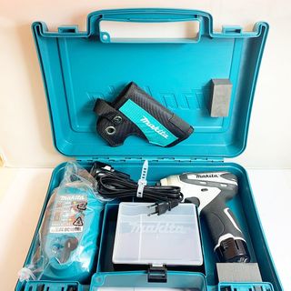 マキタ(Makita)の♭♭MAKITA マキタ 充電式インパクトドライバ　10.8Ｖ　充電器・充電池2個・ケース付 TD090DWXW ホワイト(その他)