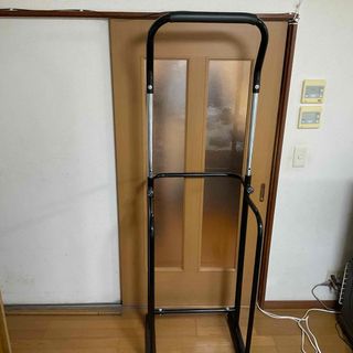 ぶら下がり健康器(トレーニング用品)