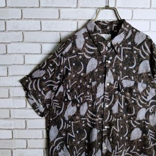 ヴィンテージ(VINTAGE)の柄シャツ☆半袖シャツ　レーヨン　麻　ダブルポケット　幾何学　総柄　黒　グレー　茶(シャツ)