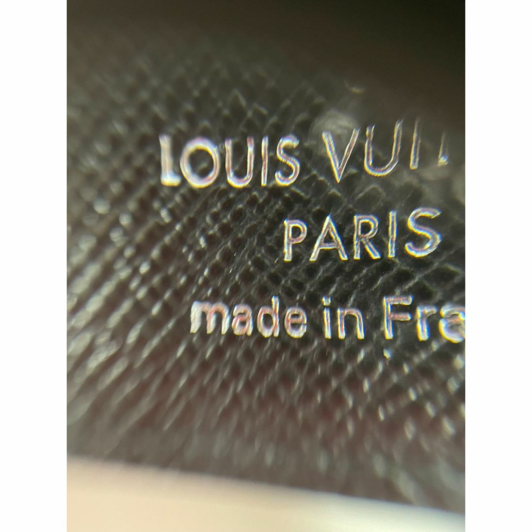 LOUIS VUITTON(ルイヴィトン)のルイヴィトン　ダミエグラフィット ポルトフォイユ・ブラザ 　財布　黒 メンズのファッション小物(長財布)の商品写真