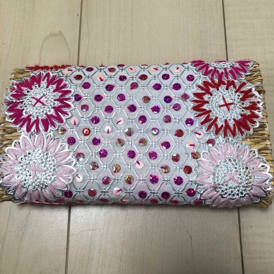 Fatima Morocco(ファティマモロッコ)のファティマ　モロッコ　Fatima Morocco カゴバッグ　刺繍　クラッチ レディースのバッグ(クラッチバッグ)の商品写真