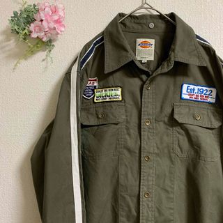 ディッキーズ(Dickies)のディッキーズ　ミリタリー風　長袖シャツ　フードなし　袖ライン　ワッペン付(シャツ)