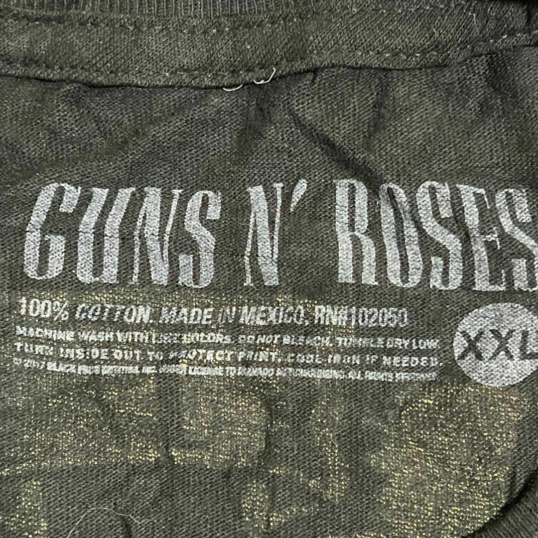 MUSIC TEE(ミュージックティー)のGUNS N' ROSES バンド半袖Tシャツ 拳銃 バラ ブラックw94 メンズのトップス(Tシャツ/カットソー(半袖/袖なし))の商品写真