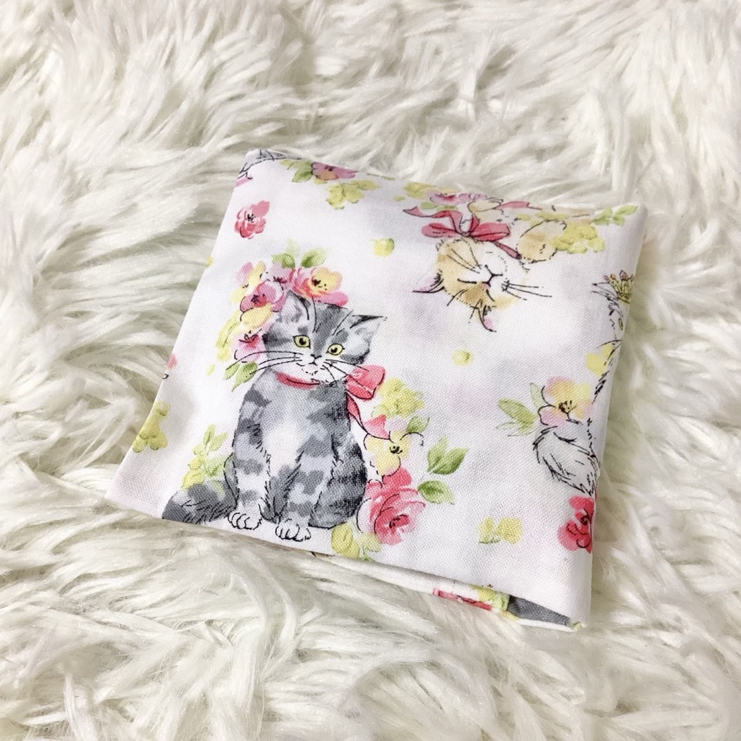 サニタリーケース 猫 ねこ お花と猫 茶トラ シャム S4107 ハンドメイドのファッション小物(その他)の商品写真