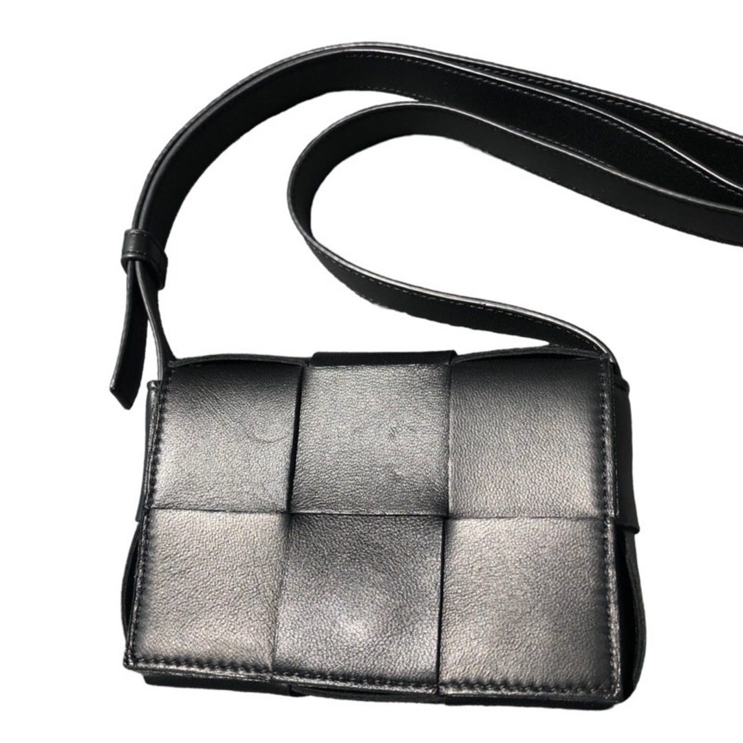 Bottega Veneta - ボッテガ・ヴェネタ BOTTEGA VENETA カセットミニ Bottega Veneta - ボッテガ・ヴェネタ BOTTEGA VENETA カセットミニ
