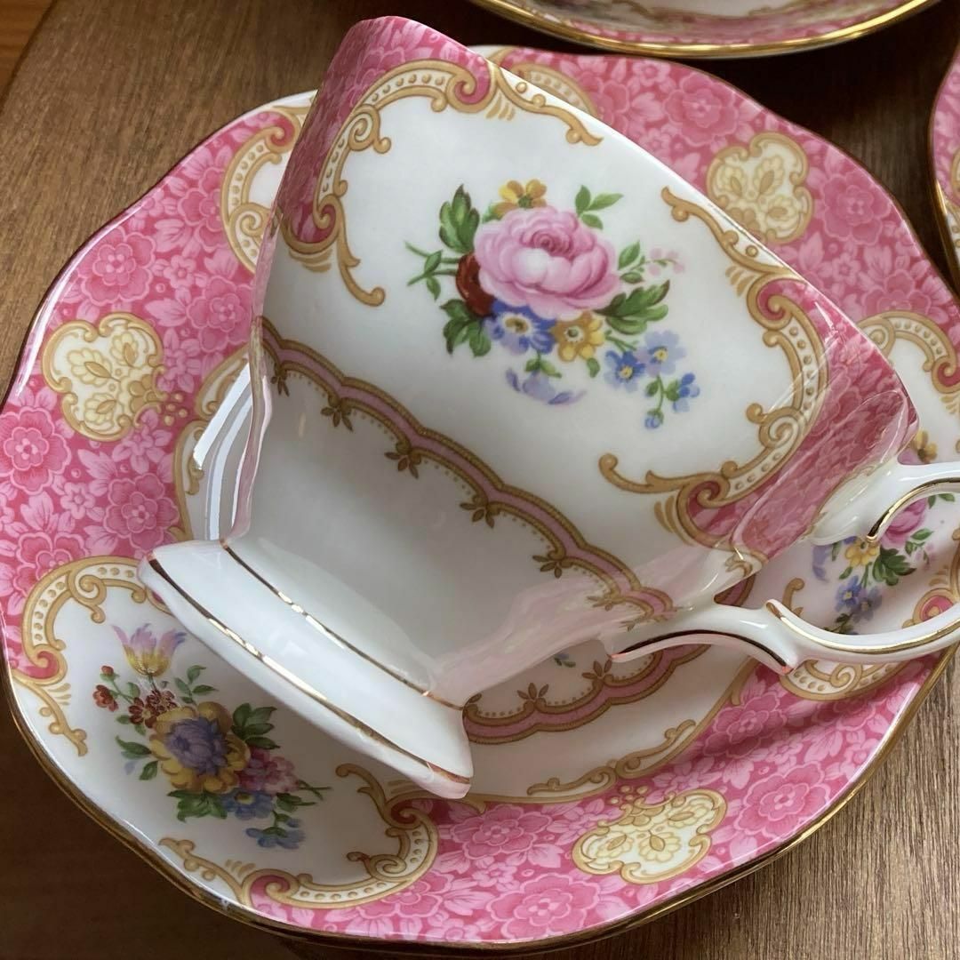 ROYAL ALBERT - 【廃盤品】ロイヤルアルバート Lady Carlyle ROYAL ALBERT - 【廃盤品】ロイヤルアルバート Lady Carlyle