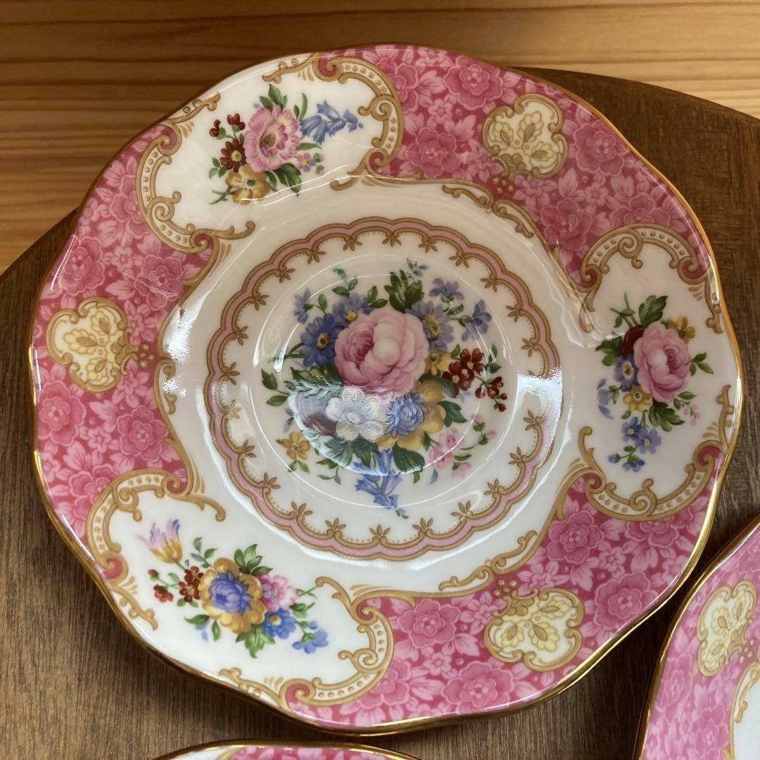 ROYAL ALBERT - 【廃盤品】ロイヤルアルバート Lady Carlyle ROYAL ALBERT - 【廃盤品】ロイヤルアルバート Lady Carlyle