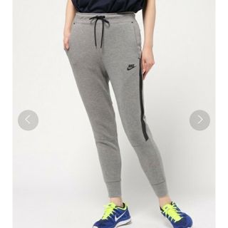 ナイキ(NIKE)のNIKE ウィメンズ テックフリース パンツ グレー S(カジュアルパンツ)