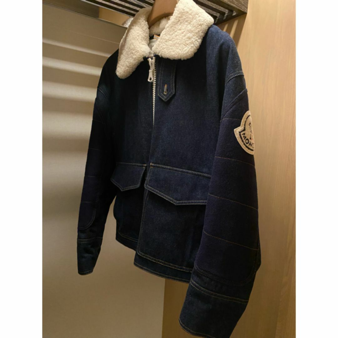 MONCLER(モンクレール)のAMI Moncler デニムダウンジャケット モンクレール アミ メンズのジャケット/アウター(ダウンジャケット)の商品写真