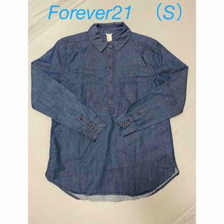 フォーエバートゥエンティーワン(FOREVER 21)のデニムトップス　S(シャツ/ブラウス(長袖/七分))