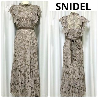 スナイデル(SNIDEL)の【美品】SNIDEL カッティングレースワンピース ロング インナーキャミ付(ロングワンピース/マキシワンピース)