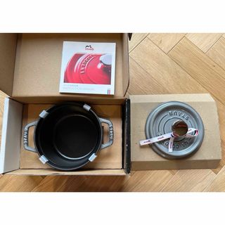 ストウブ(STAUB)のストウブ（STAUB） ピコ・ココット ラウンド 14cm グレー　新品未使用！(鍋/フライパン)