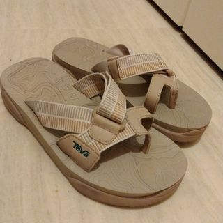 テバ(Teva)のTevaサンダル(サンダル)