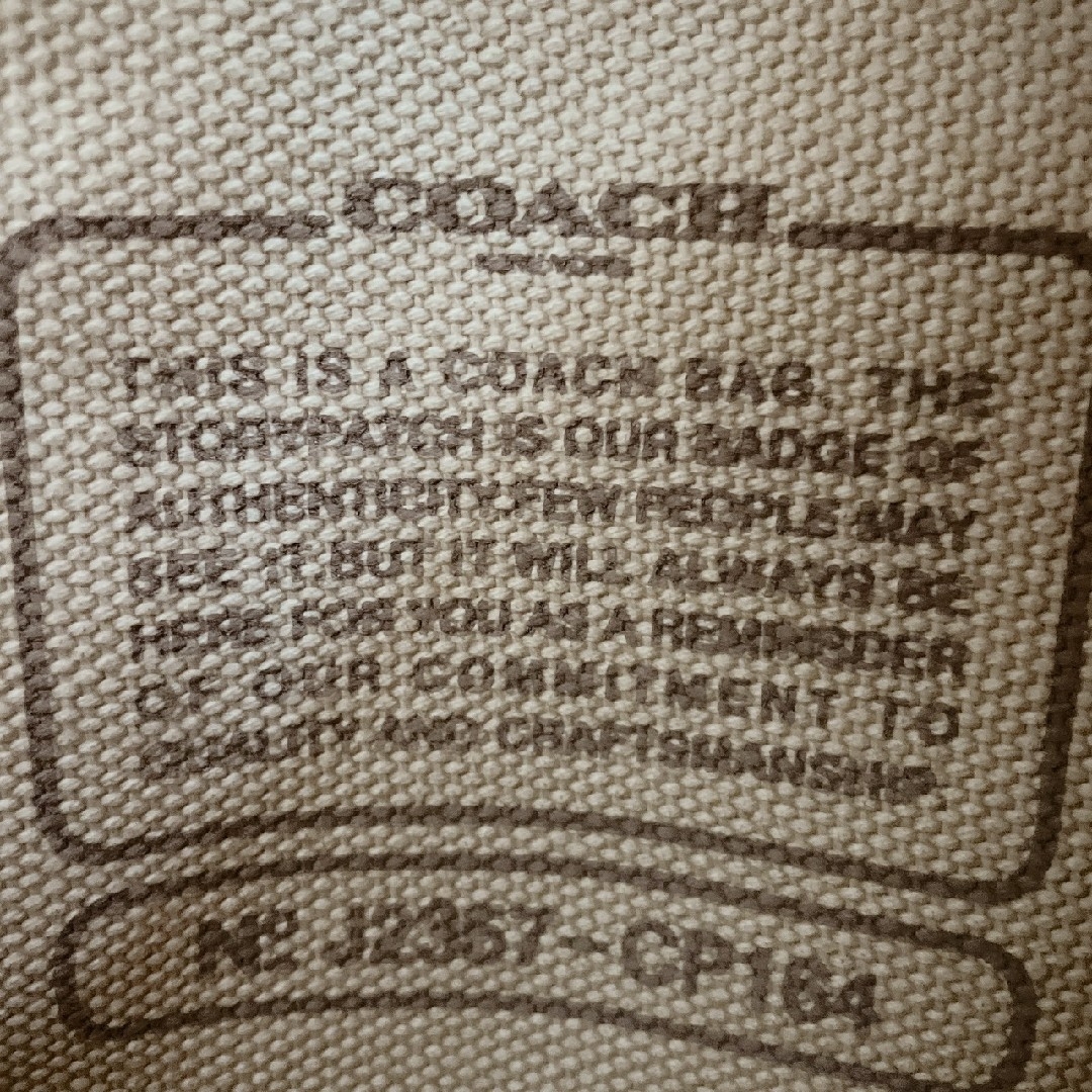 COACH(コーチ)の【24時間以内発送】 COACH  カーゴ トート  ベージュ  ショルダー レディースのバッグ(トートバッグ)の商品写真