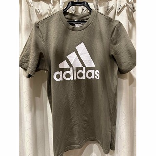 アディダス(adidas)のアディダスTシャツ(Tシャツ/カットソー(半袖/袖なし))