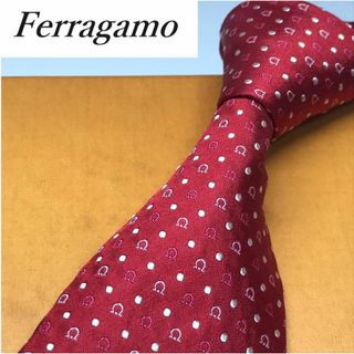 Salvatore Ferragamo - ★ サルバトーレフェラガモ★ 人気ブランド ネクタイ シルク  伊製  赤系