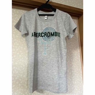 Abercrombie&Fitch - 【タグ付き新品未使用】　アバクロンビーアンドフィッチ　半袖Tシャツ　グレー