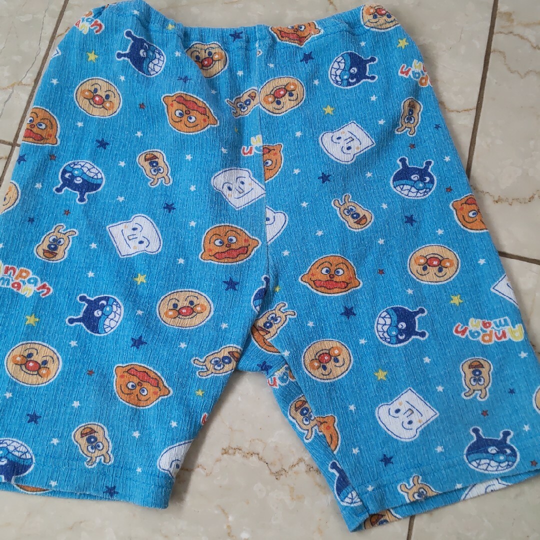 アンパンマン　薄手長袖パジャマとステテコ　まとめうり キッズ/ベビー/マタニティのキッズ服男の子用(90cm~)(パジャマ)の商品写真