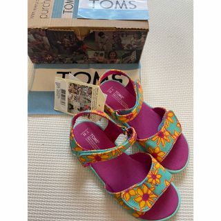 ★新品未使用★TOMS トムス　　マジックテープ　フラワーサンダル　17.5cm