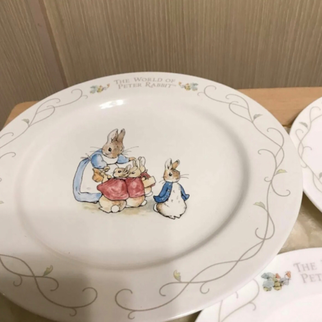 ピーターラビット　プレート　３枚 お皿 PETER RABBIT インテリア/住まい/日用品のキッチン/食器(食器)の商品写真