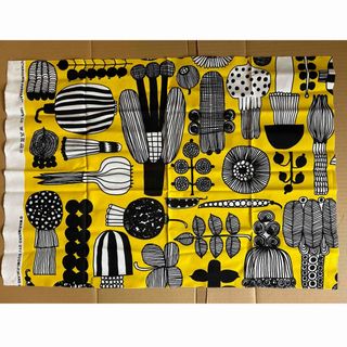 marimekko - 廃盤 マリメッコ メローニ 生地 pieni melooniの通販 by marimekko - 廃盤 マリメッコ メローニ 生地 pieni melooniの通販 by