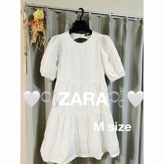 ザラ(ZARA)の🫧🤍🧚🏻‍♀️ZARA ワンピースホワイトMサイズ🧚🏻‍♀️🤍🫧(ひざ丈ワンピース)